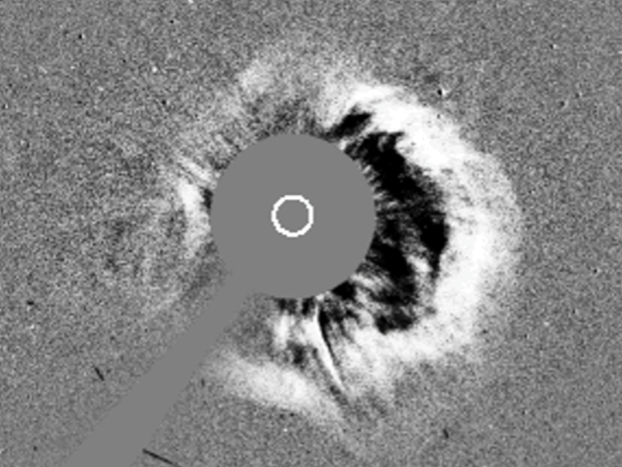 北緯40度でオーロラ、観測史上初、20年ぶりの強い磁気嵐--記録的だった「太陽フレア」