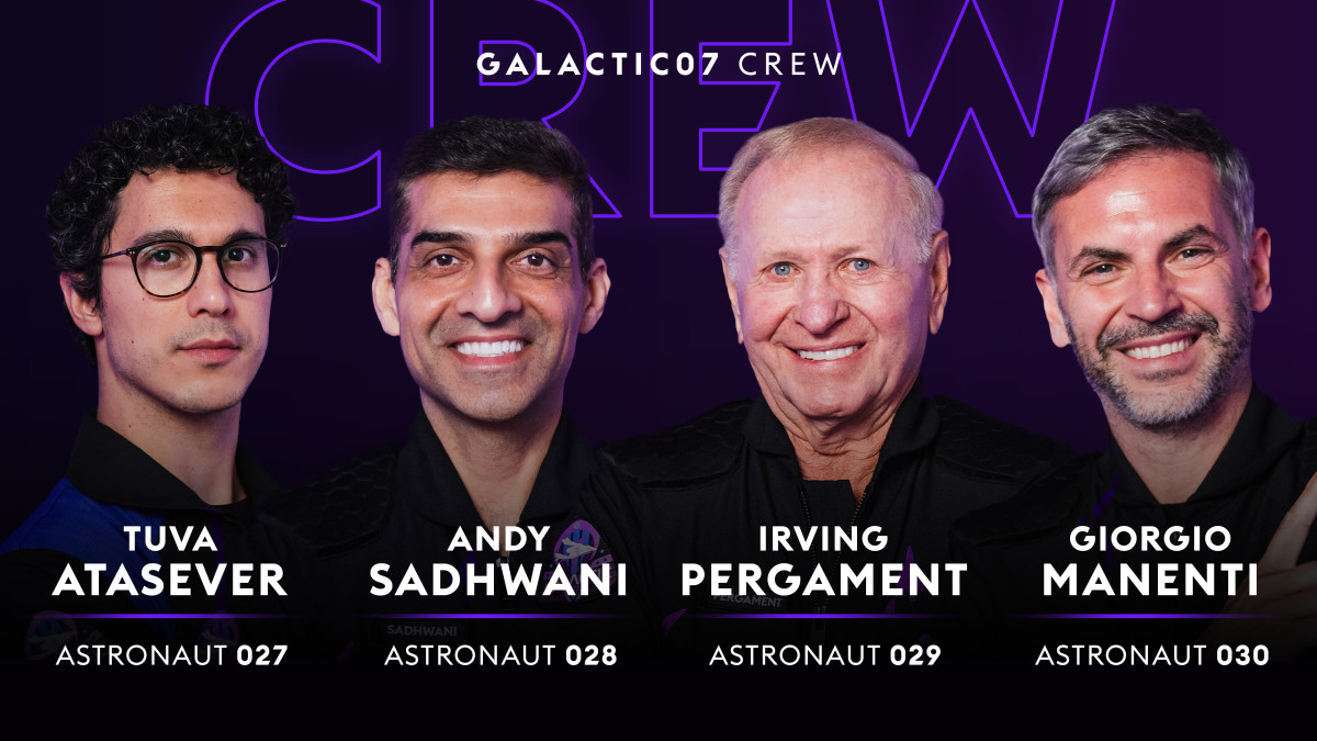 Galactic 07に搭乗した4人。（左から）トルコ宇宙局に所属する宇宙飛行士のTuva Atasever氏、Anand “Andy” Sadhwani氏、Irving Pergament氏、Giorgio Manenti氏（出典：Virgin Galactic）