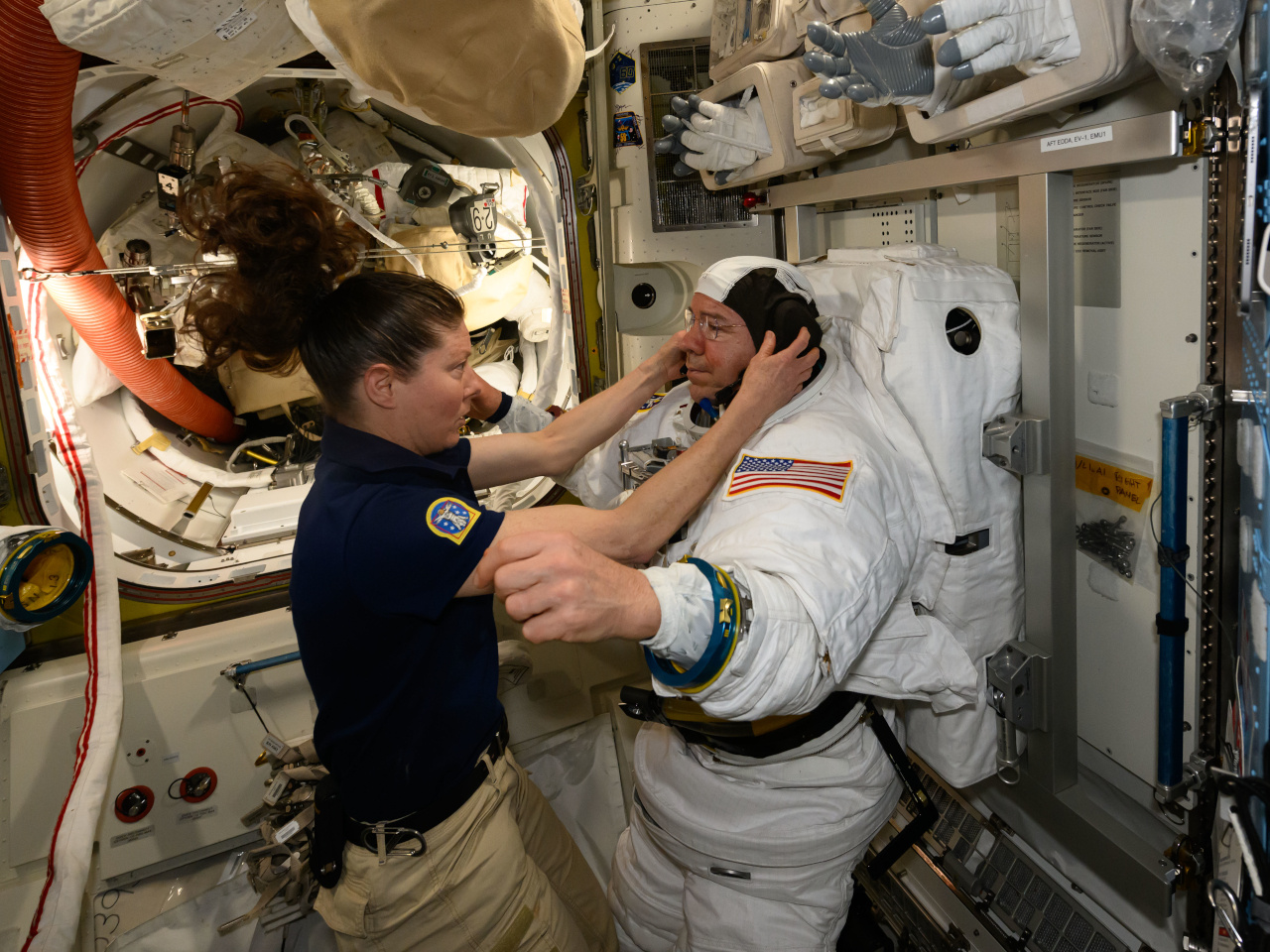 ISSで「宇宙服の不快感」から船外活動を中止、今後の予定も変更へ
