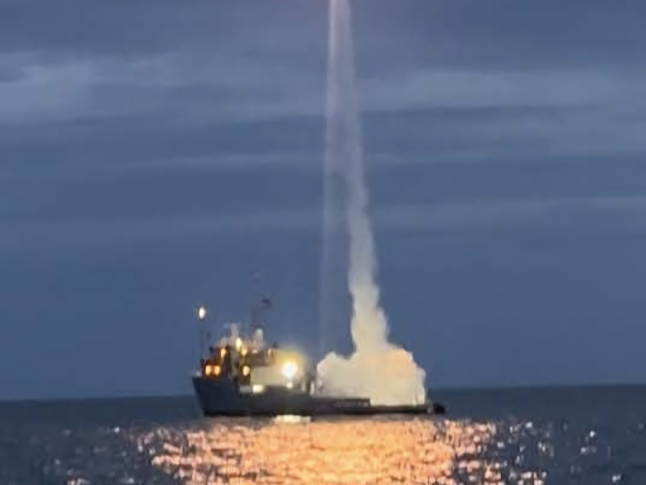 米ロケットスタートアップ企業、海上からの打ち上げに成功--混雑する地上射場の解決策として期待