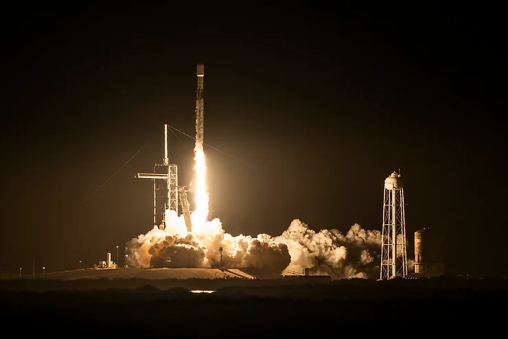 SpaceXのFalcon 9で打ち上げ（出典：Intuitive Machines）