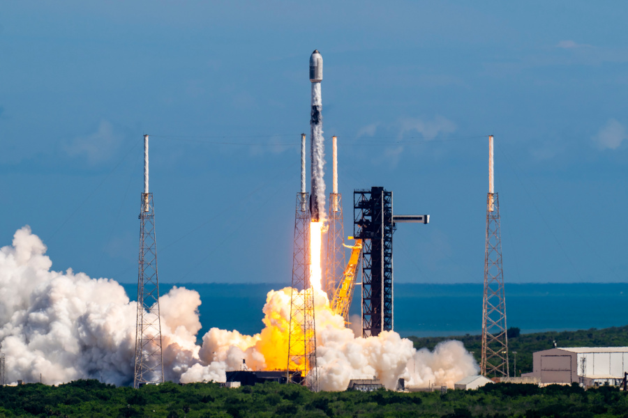 ミッション「Starlink-277（10-16）」としてStarlink衛星27機を搭載した「Falcon 9」は米東部時間6月25日午後3時54分に打ち上げられた（出典：SpaceX公式Xアカウント）