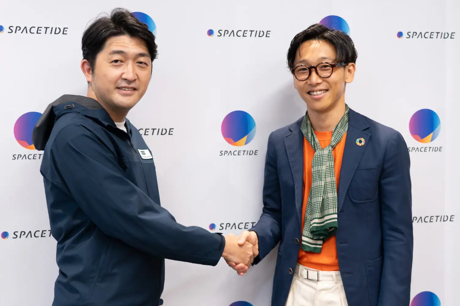 (左から)三井住友海上火災保険 企業マーケット戦略部 宇宙開発チーム チーム長 濱村康介氏、スペースデータ グローバル戦略・宇宙利用担当執行役員 高田敦氏(出典:スペースデータ)