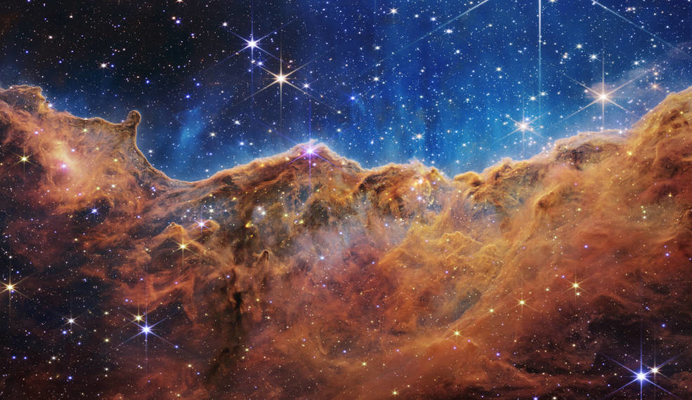 「カリーナ星雲」と散開星団「NGC 3324」。恒星が次々と誕生している領域で、これまでは見ることができなかった（出典：NASA）