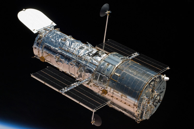 Hubble宇宙望遠鏡（出典：NASA）