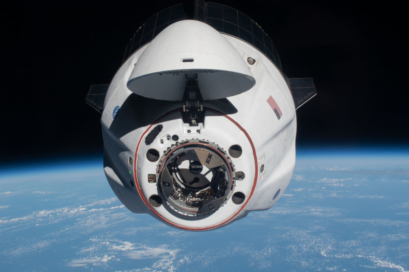 SpaceXのDragon（出典：NASA）