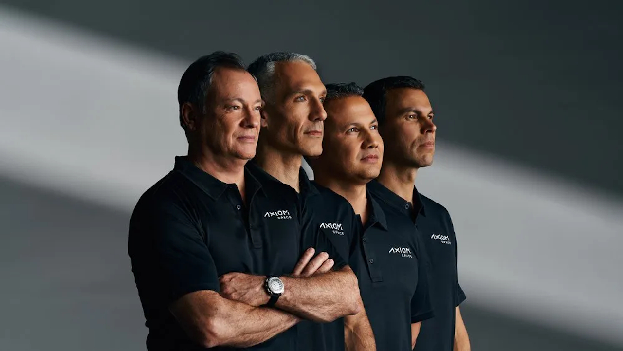 Ax-3に搭乗する宇宙飛行士4人。（左から）コマンダー（船長）のMichael López-Alegría氏、パイロット（操縦士）のWalter Villadei氏、ミッションスペシャリストのAlperGezeravci氏とMarcus Wandt氏（出典：Axiom Space）