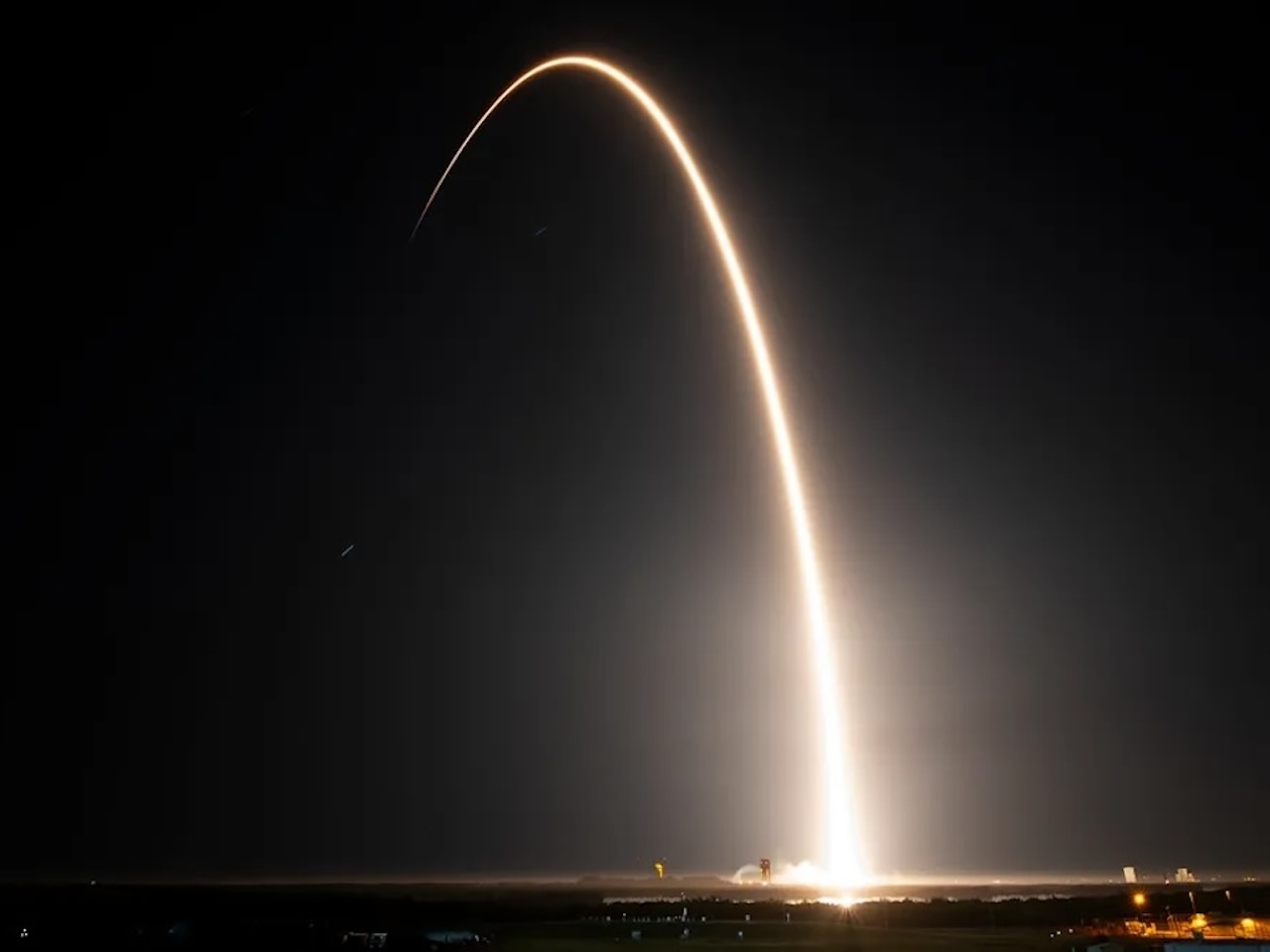 スマホと直接通信する機能に対応--スターリンク新型衛星、12月29日に打ち上げ