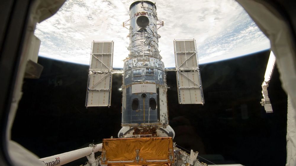 1990年4月、ハッブル宇宙望遠鏡が打ち上げられた（提供：NASA）
