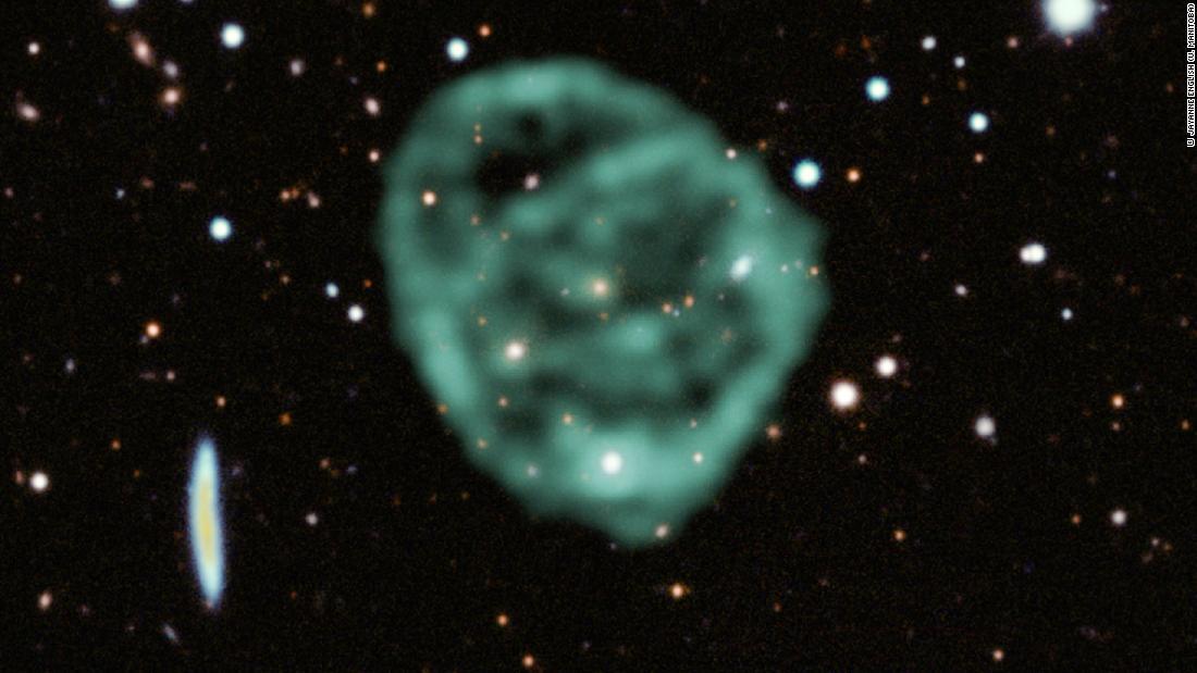 電波望遠鏡「MeerKAT」で捉えた謎の天体「奇妙な電波サークル（ＯＲＣ）」