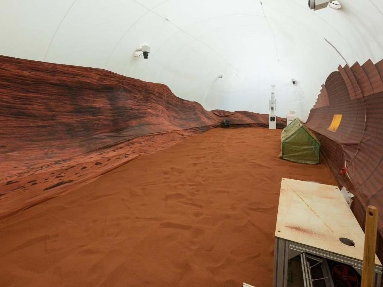 米ＮＡＳＡが「火星人」募集、その条件は　シミュレーション空間で１年間生活