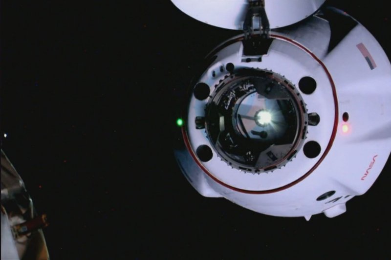 ISSにドッキングするCrew Dragon（出典：JAXA/NASA）