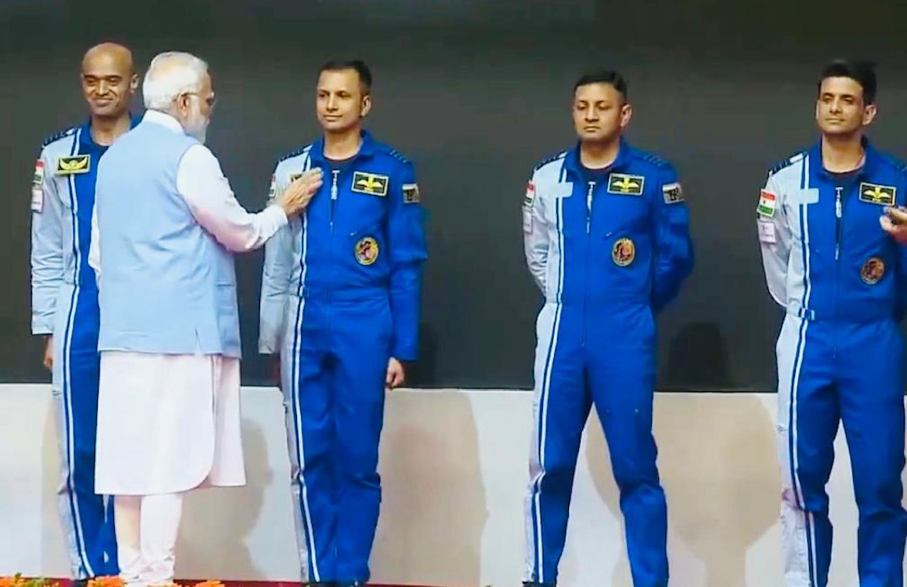 発表された宇宙飛行士候補者。（左から）Prashanth Balakrishnan Nair氏、Ajit Krishnan氏、Angad Pratap氏、Shubhanshu Shukla氏（出典：Dr. Jitendra Singh氏Xアカウント）