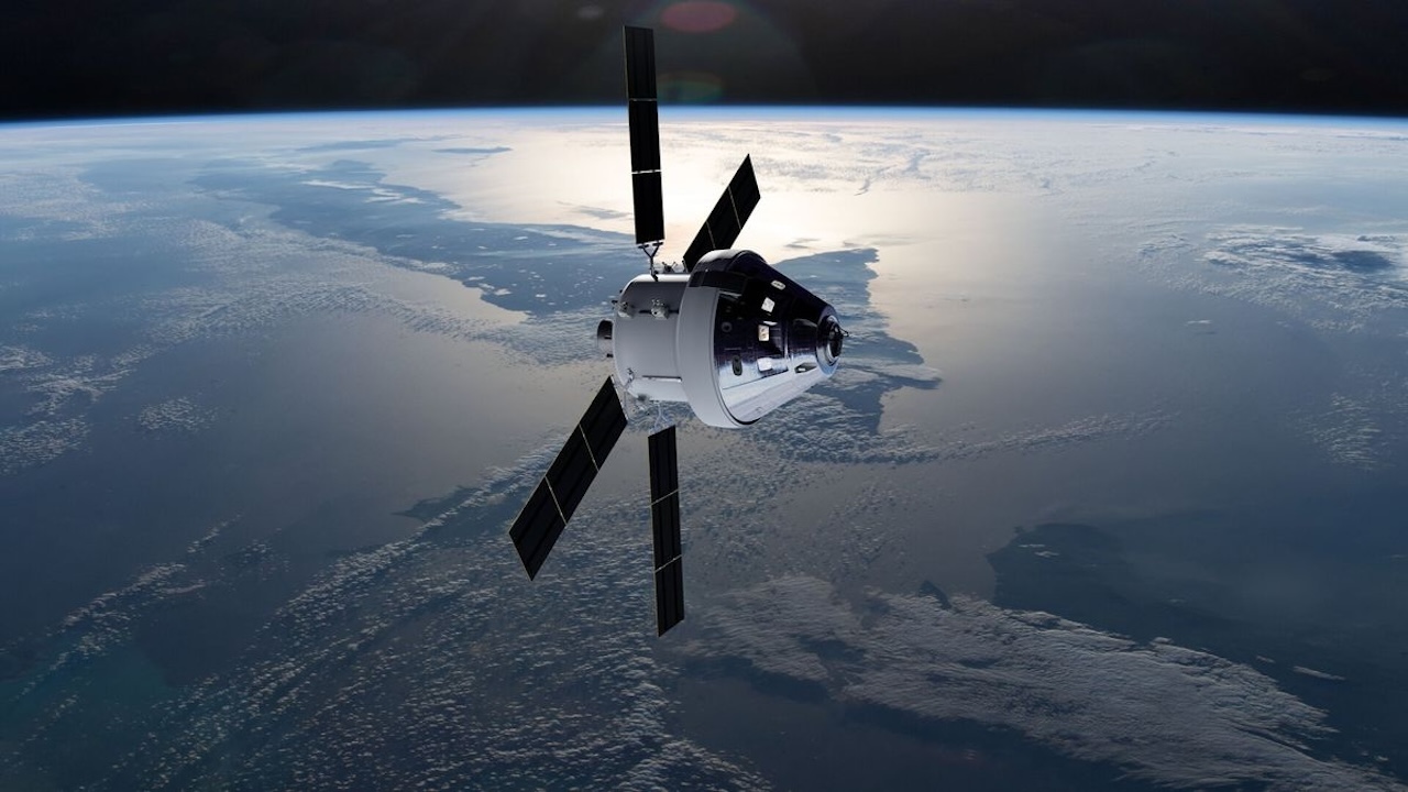 宇宙を飛行するOrionのイメージ（出典：NASA/ESA/ATG Medialab）